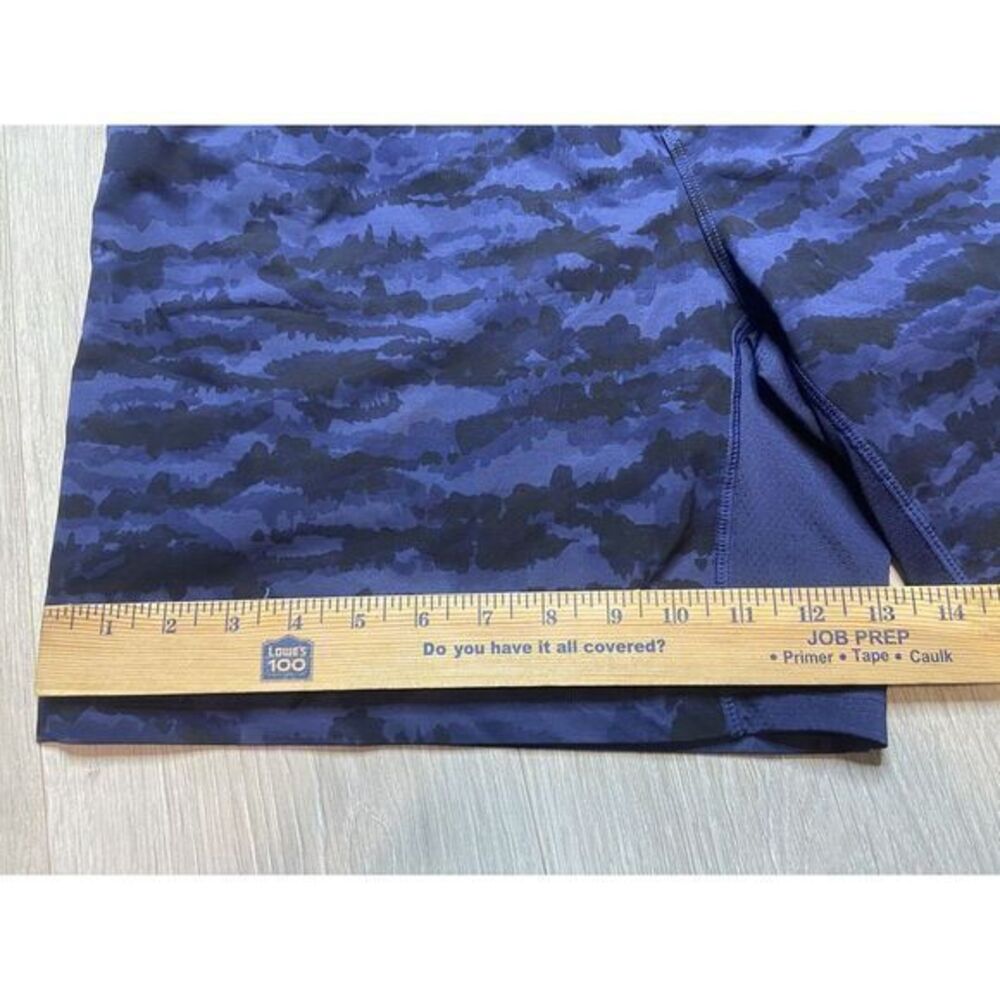 Fabletics Shorts Mens XL Blue Camo Lined Fundamental 8" Stretch Gym Athletic Run - Picture 13 of 13